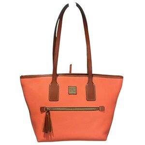 Dooney & Bourke Pebble Grain Tote  0126